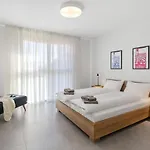 Loctowers A4-4-4 By Interhome