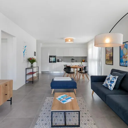 Apartamento Loctowers A4-4-4 By Interhome Locarno