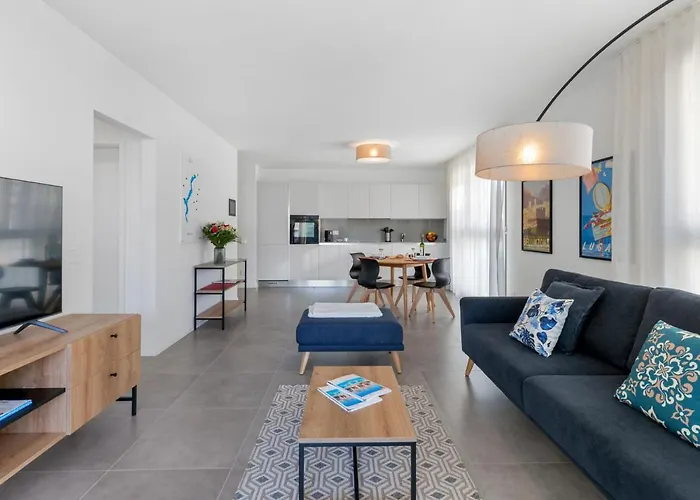 Apartman Loctowers A4-4-4 By Interhome Locarno